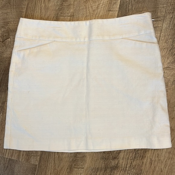 Woman's Loft‎ Textured Mini Skirt Sz 12 - Picture 1 of 6